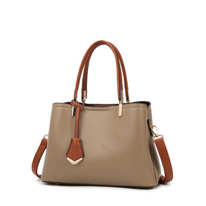 Beige PU leather handbag with brown details – sleek and versatile design